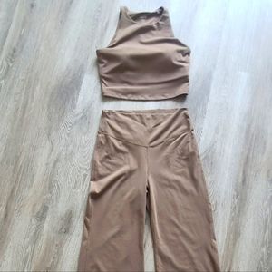 Old navy yoga set beige size large